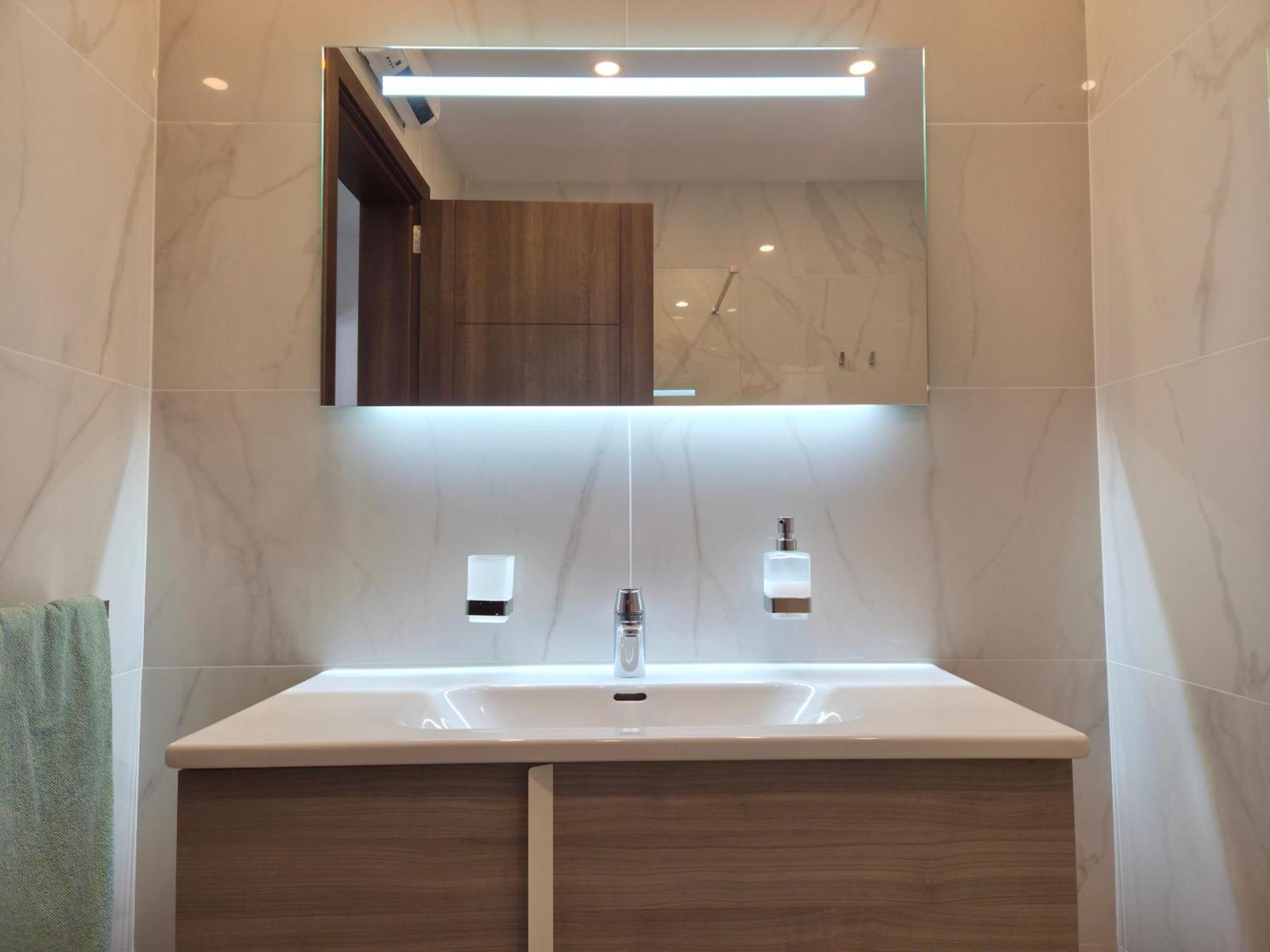 Blue Sky Apartments L-Imgarr Номер фото